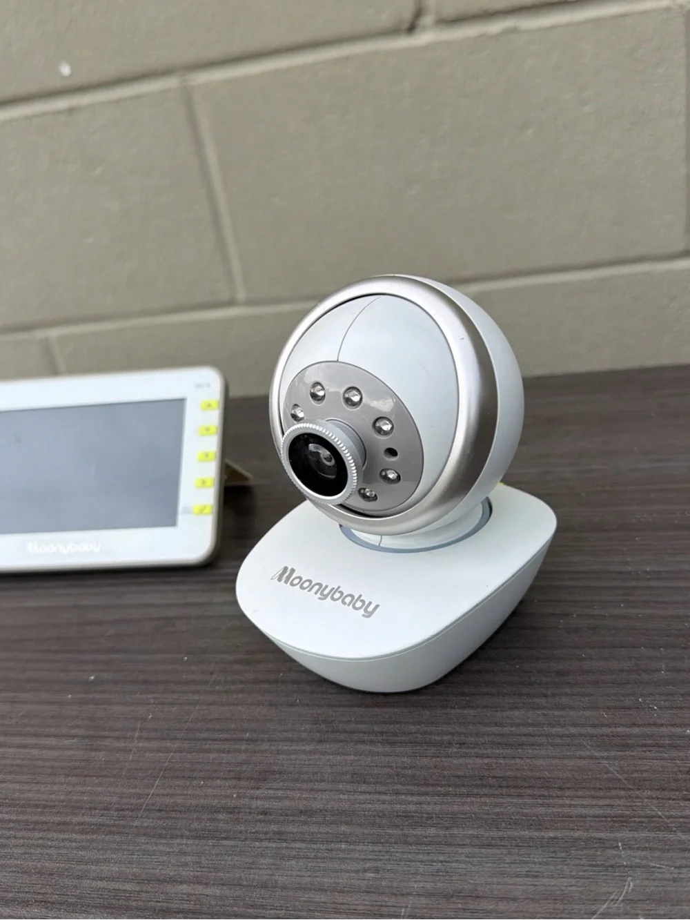 Moonybaby 55812 Video Baby Monitor 2 Cameras Split Screen Night Vision - WORKS
